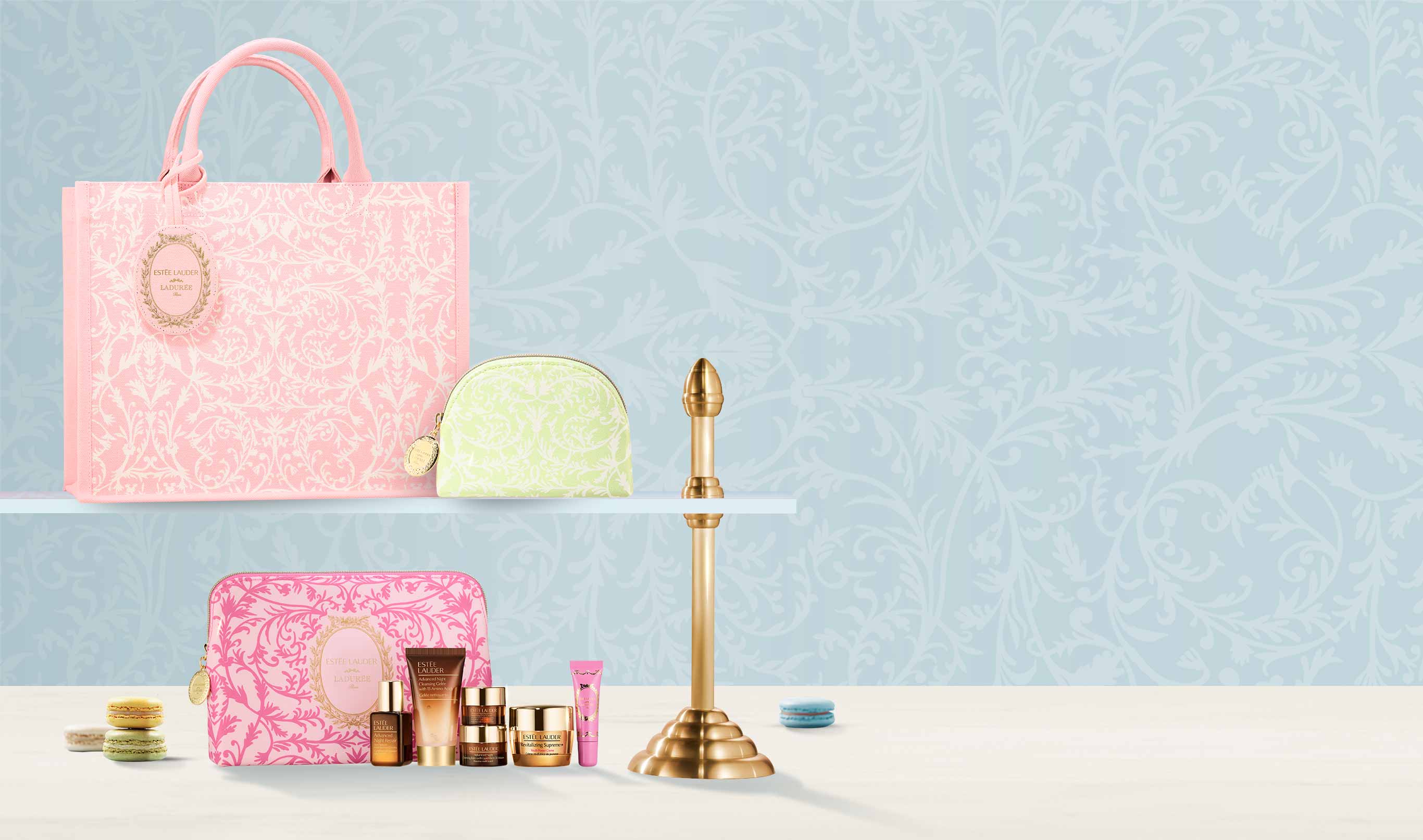 20% OFF* en compras de $2,500. Pouch en todas las compras. Cosmetiquera + 6 Minis en compras de $2,800. Tote Bag x Ladurée en compras de $3,500.