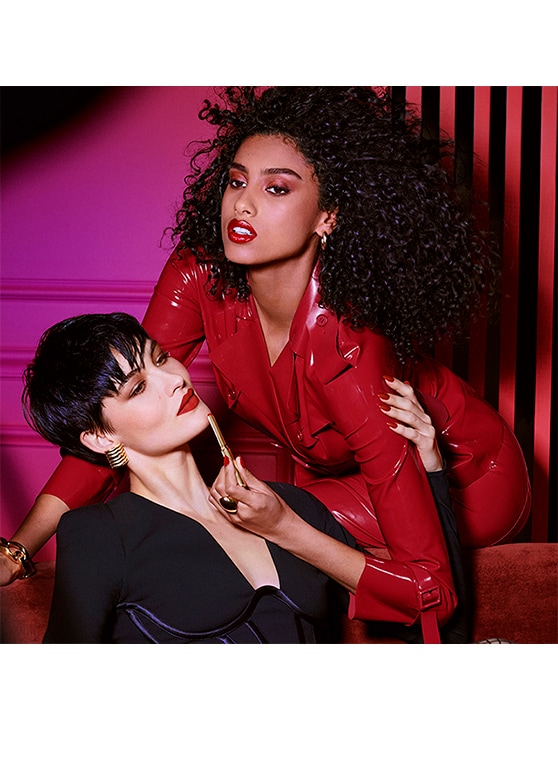 Pure Color Explicit Silk Matte Lipstick