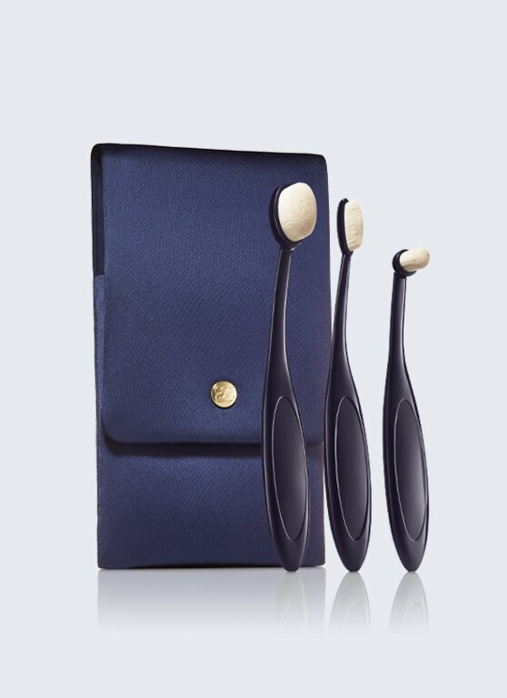 BRUSH SET WITH POUCH