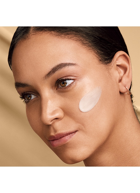 Crema Hidratante Anti Edad Revitalizing Supreme+ Youth Power Creme